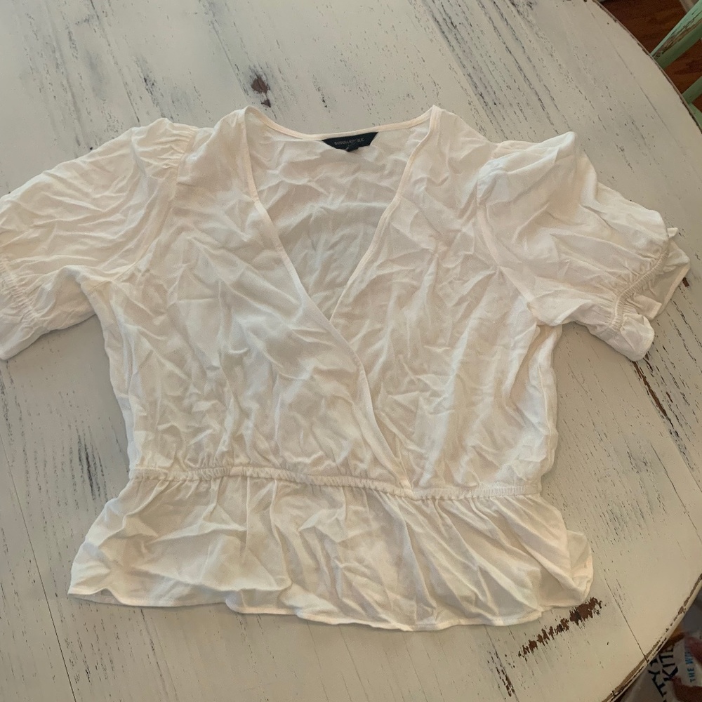 White short sleeve shirt